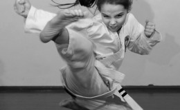 09-karate-zhenya-bw